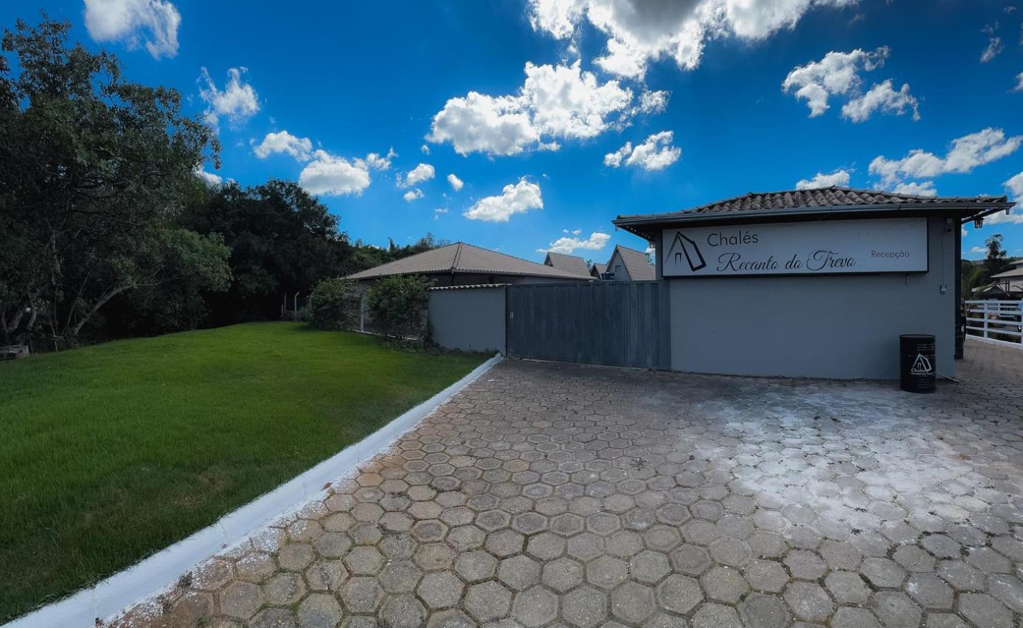 Holiday home Otima Casa Com Wi-fi E Piscina Em Mg